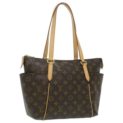 lv m56688|Louis Vuitton Totally Pm for sale .